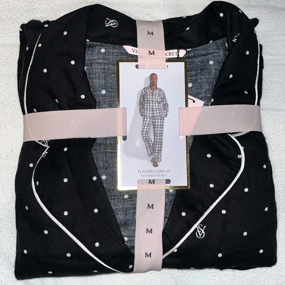 Victoria’s Secret Flannel Pajama Set - Picture 6 of 6